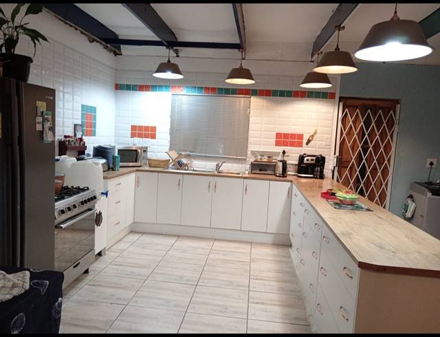 2 BEDROOM FREESTANDING FOR SALE IN SCHEEPERSHOOGTE